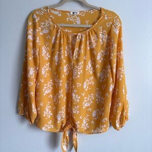 West K Floral tie front sheer blouse size Medium